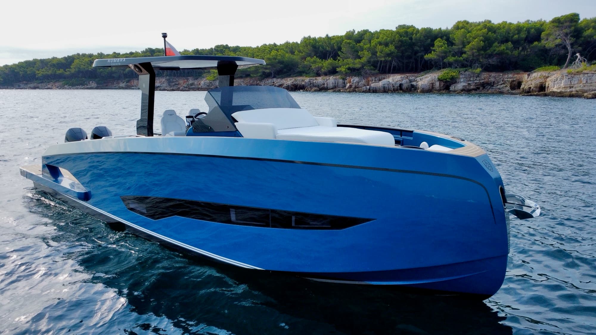 Kumbra 34 in Deep Blue